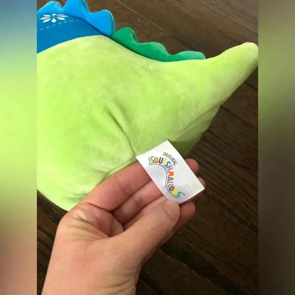 Original Squishmallows 8” Danny the Dino w/Snowflake Trapper Hat - BRAND NEW!! - Picture 4 of 7